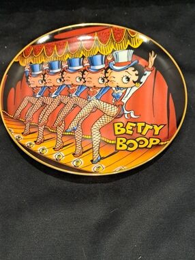 Betty Boop "It's Show Time"  Danbury Mint Collector Plate Perfect Cond COA